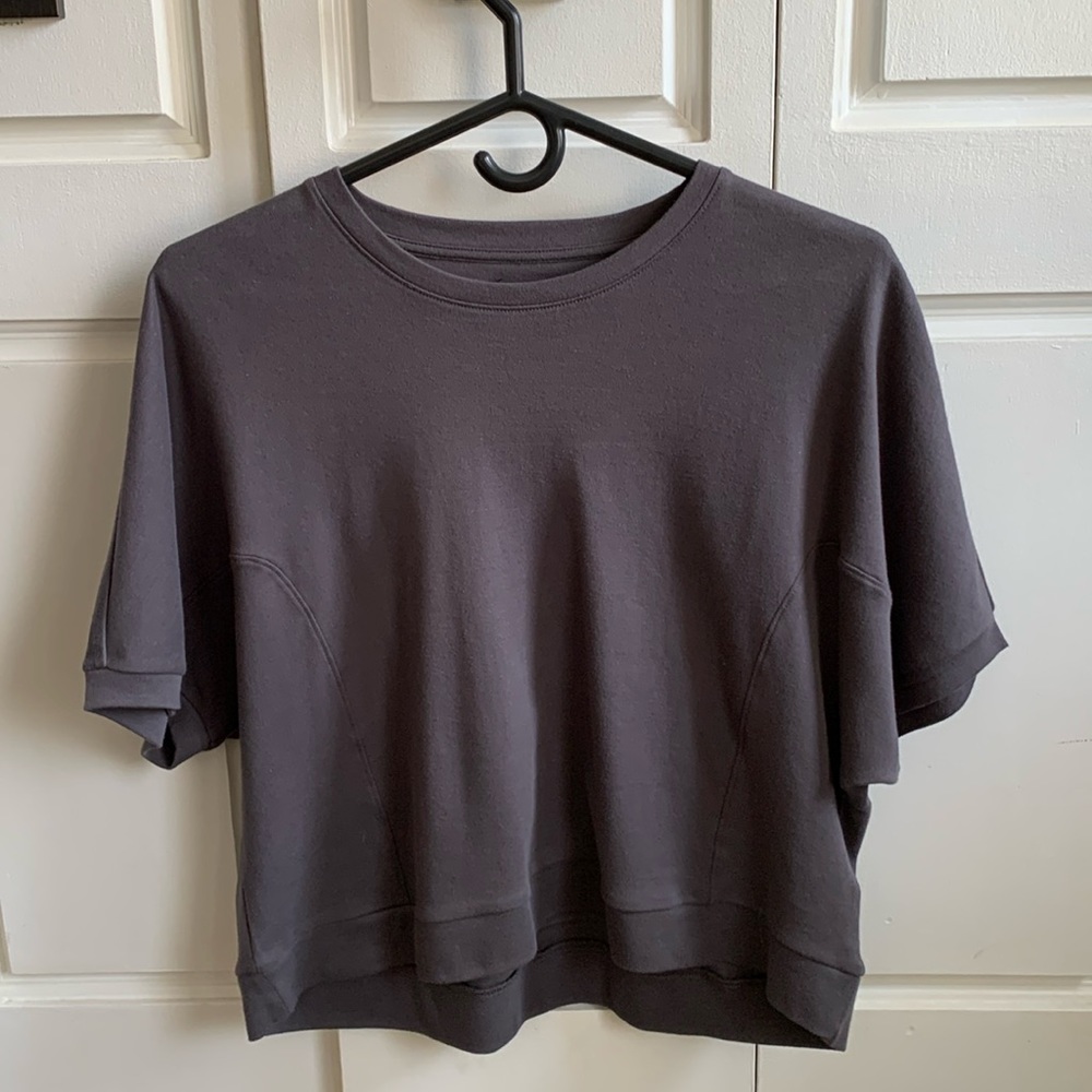 Grey cropped top from Paris France